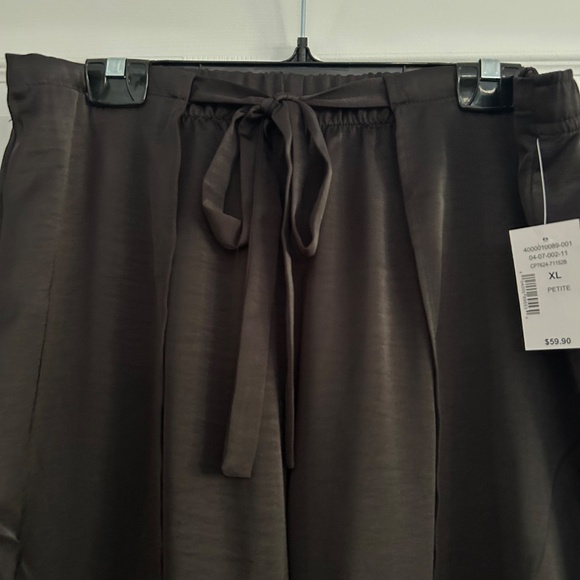Black Wide Leg Pants - Picture 2 of 5